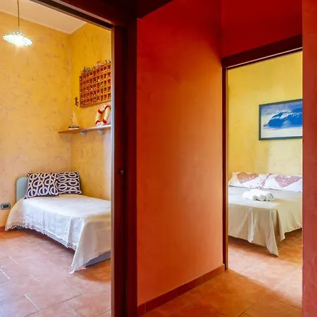 Holiday home Acquamarina *